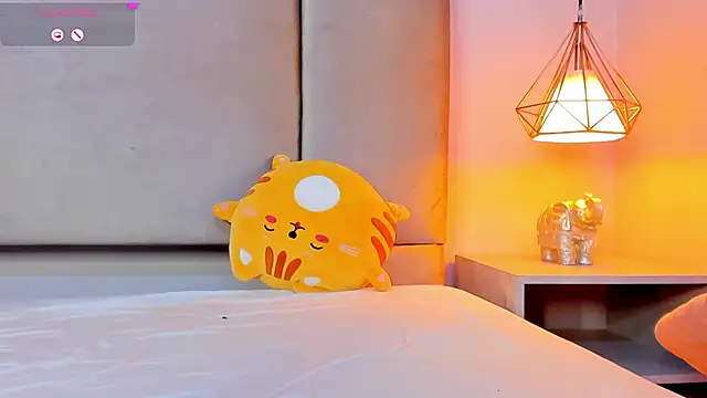 isabel_sofiaa webcam