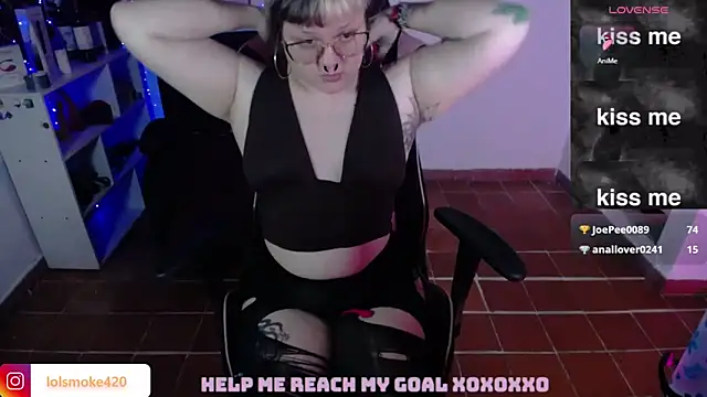 Bdsm_and_fries webcam