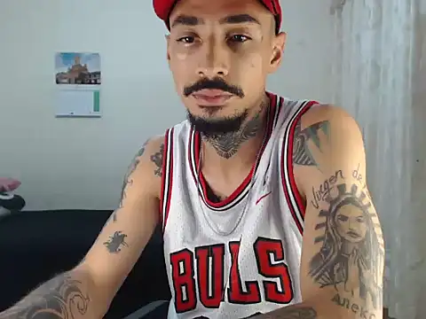 emiliano_hottt webcam