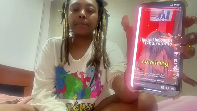 ChocolateCakeQueen webcam