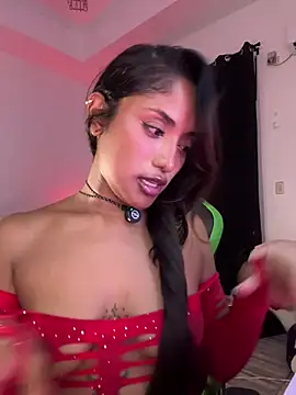 VictoriaFeller webcam