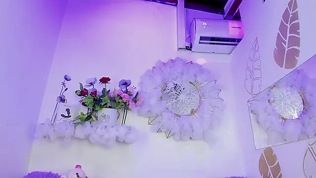 Ariadna_Evangeline webcam