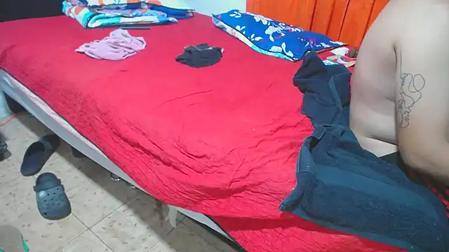 Meloncillo_and_Babyliss99 webcam