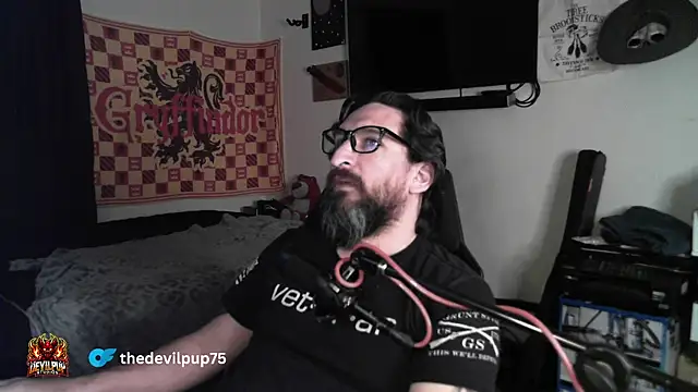 DevilPup75_ webcam