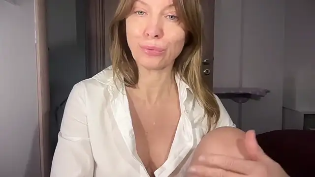 RachellAmazing webcam