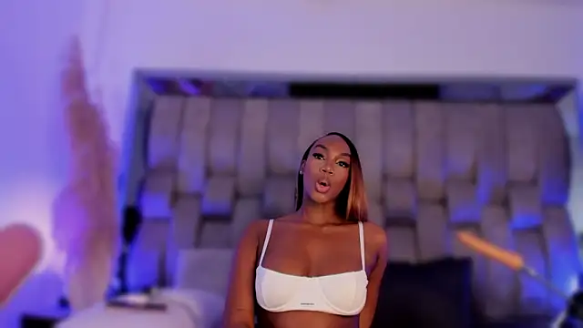 ChaynnaCooper webcam