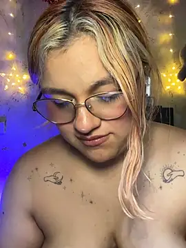 Sophia_Weest99 webcam