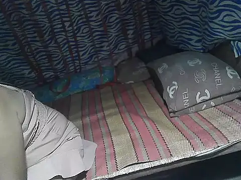 sexymom_siovie webcam