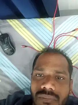 Daddyishere_19 webcam