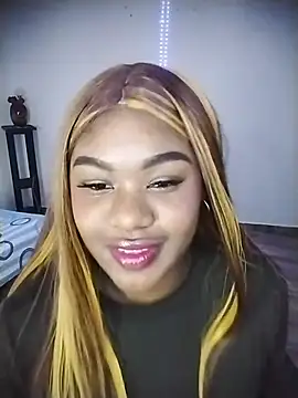 Roonie_garces webcam