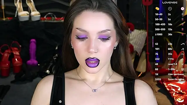 MistressDarsy webcam