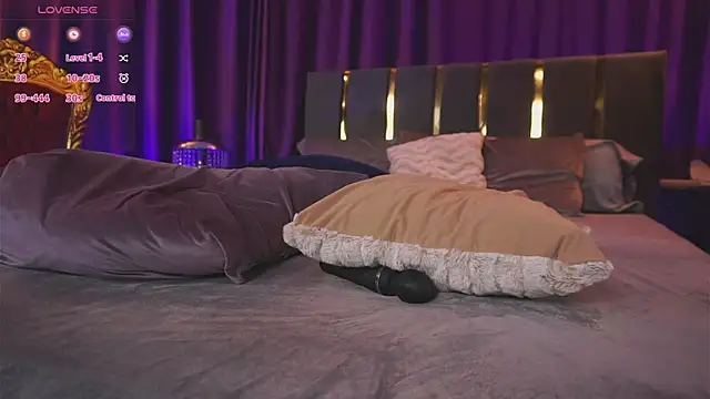 EmpressDesires webcam