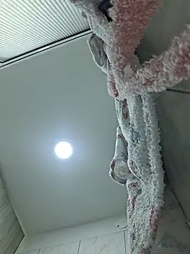 mia_rosex - Mia_Rosex's free webcam - UK Sex Cams