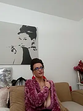 rebeccanoble - RebeccaNoble's free webcam - UK Sex Cams