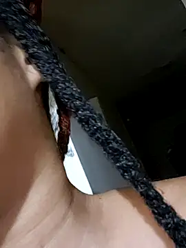 HONEYSWEETS_LIVE webcam