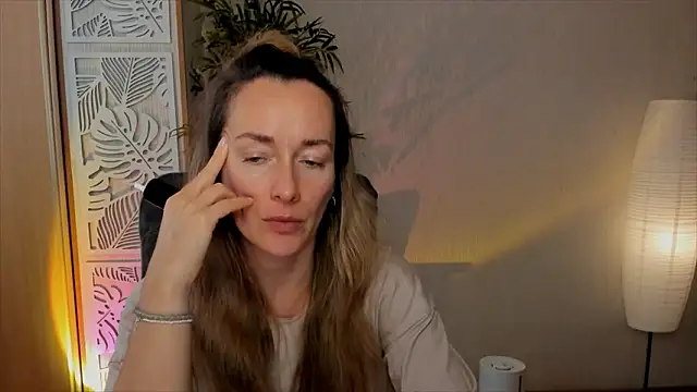 RebeccaMartinez webcam