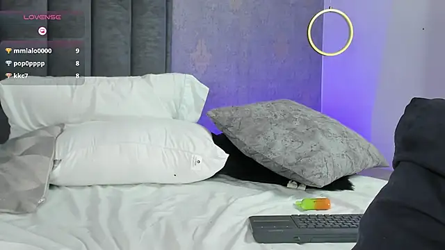 Alejandroo_Montenegro webcam