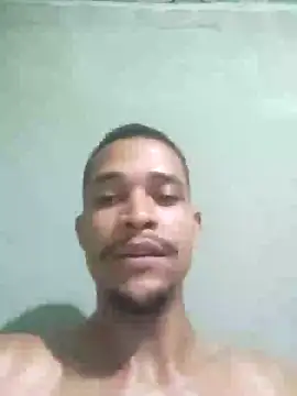 LATREL22ctmtrs webcam