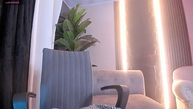 hannaa_jhoonson webcam