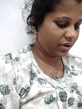 sweetqueen143 webcam