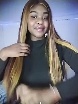 Roonie_garces webcam