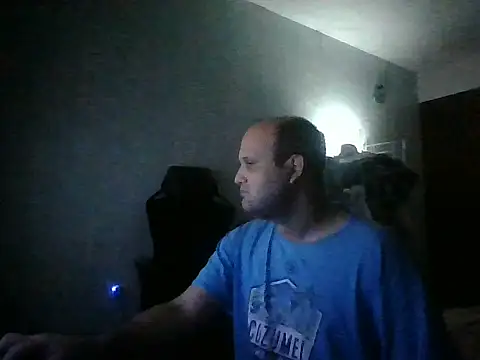 Heavy_Rebellx webcam