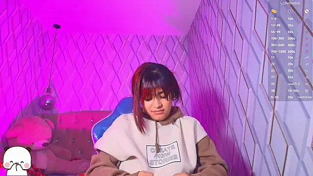 NicolleTaylor webcam