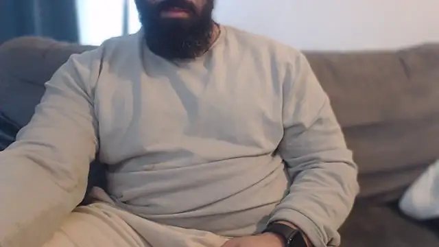 hugemachohandsome - Hugemachohandsome's free webcam - UK Sex Cams