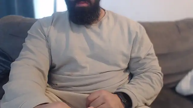 hugemachohandsome webcam