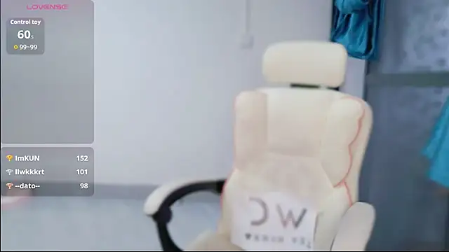 美女-XiaoYu-777在线直播