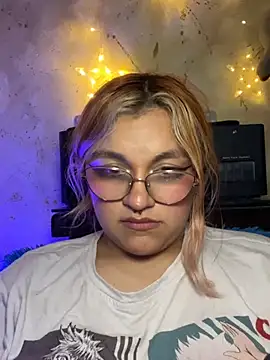 Sophia_Weest99 webcam