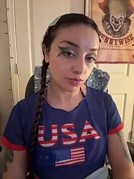 CharmingMaddie webcam