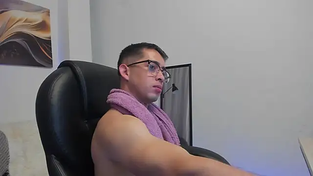 Tommas_Jhonson webcam