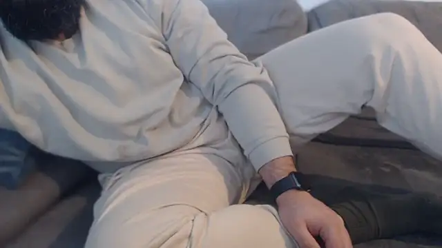 hugemachohandsome webcam