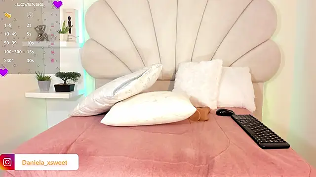 Danielaangelina webcam