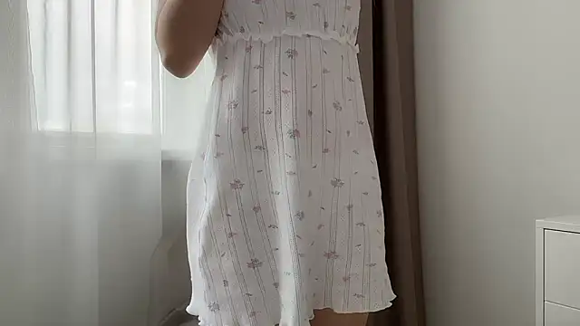 ShySchoolGirl webcam