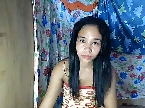 PinaySkinnyGirl webcam