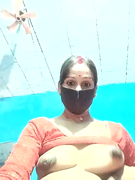 Nandani-758 webcam