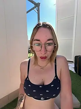 Giuliana_baby webcam