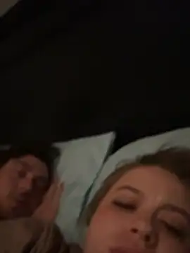 xxlivecouple Live Webcam on Stripchat