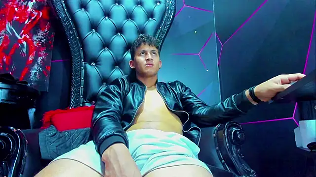 ethan_waalker - Ethan_Waalker's free webcam - UK Sex Cams