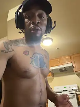 thefreakscomeoutatnight webcam