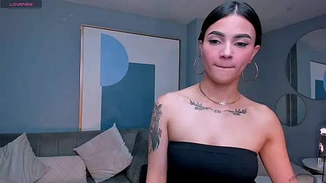 carolineevans_x - CarolineEvans_x's free webcam - UK Sex Cams