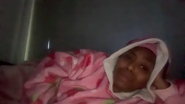 ChocolateCakeQueen webcam