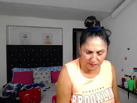 mature_bigboobs10 webcam