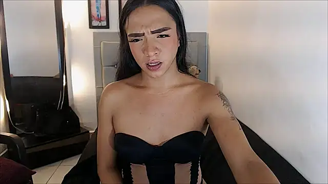 sofiaxdollxxx Live Webcam on Stripchat