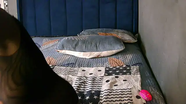 FREAKBARBIE02 webcam