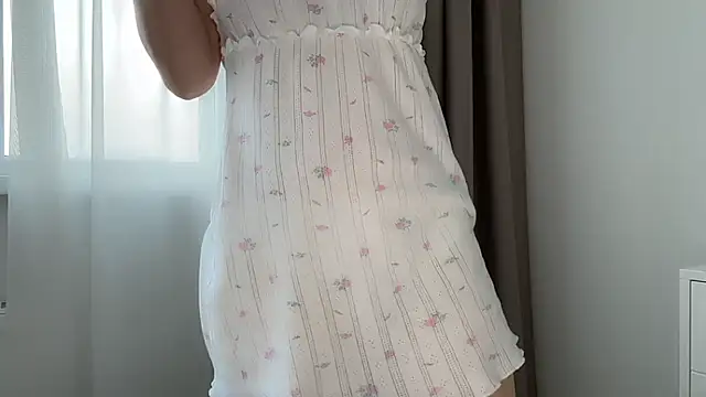 ShySchoolGirl webcam