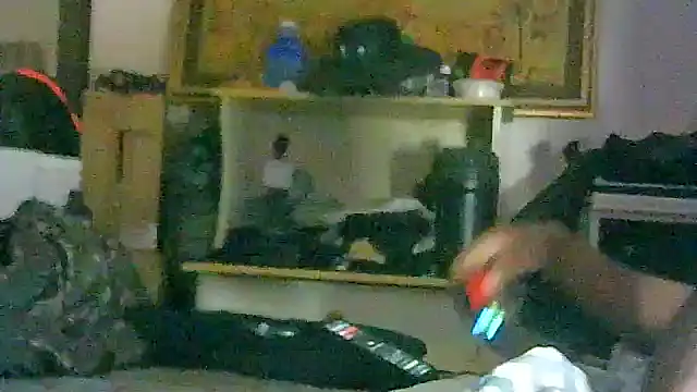 ON3YOULLN3VER_FIR3 webcam