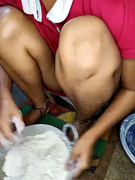 Lovely_priya1001 webcam